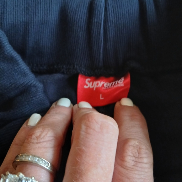 Supreme Joggers Like New Size L Retails 398$ - Picture 4 of 4